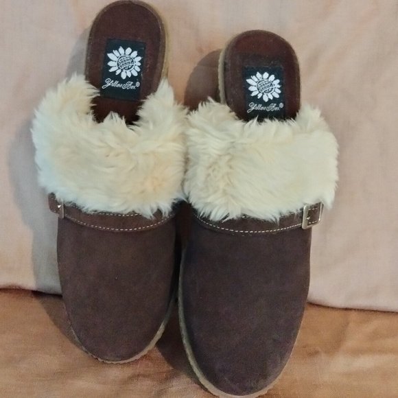 Yellow Box shoes/Clog Women upper Leather, Fur Trim CHOW 8 M NWOB - Picture 2 of 9